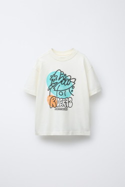 ZARA ФУТБОЛКА С ПРИНТОМ «ГРАФФИТИ», ЭКРЮ