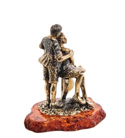 Народные промыслы AM-3126 Фигурка «Влюбленная пара» (латунь, янтарь)