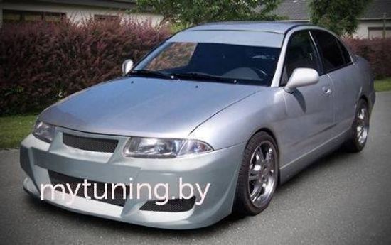Передний бампер Mitsubishi Carisma I