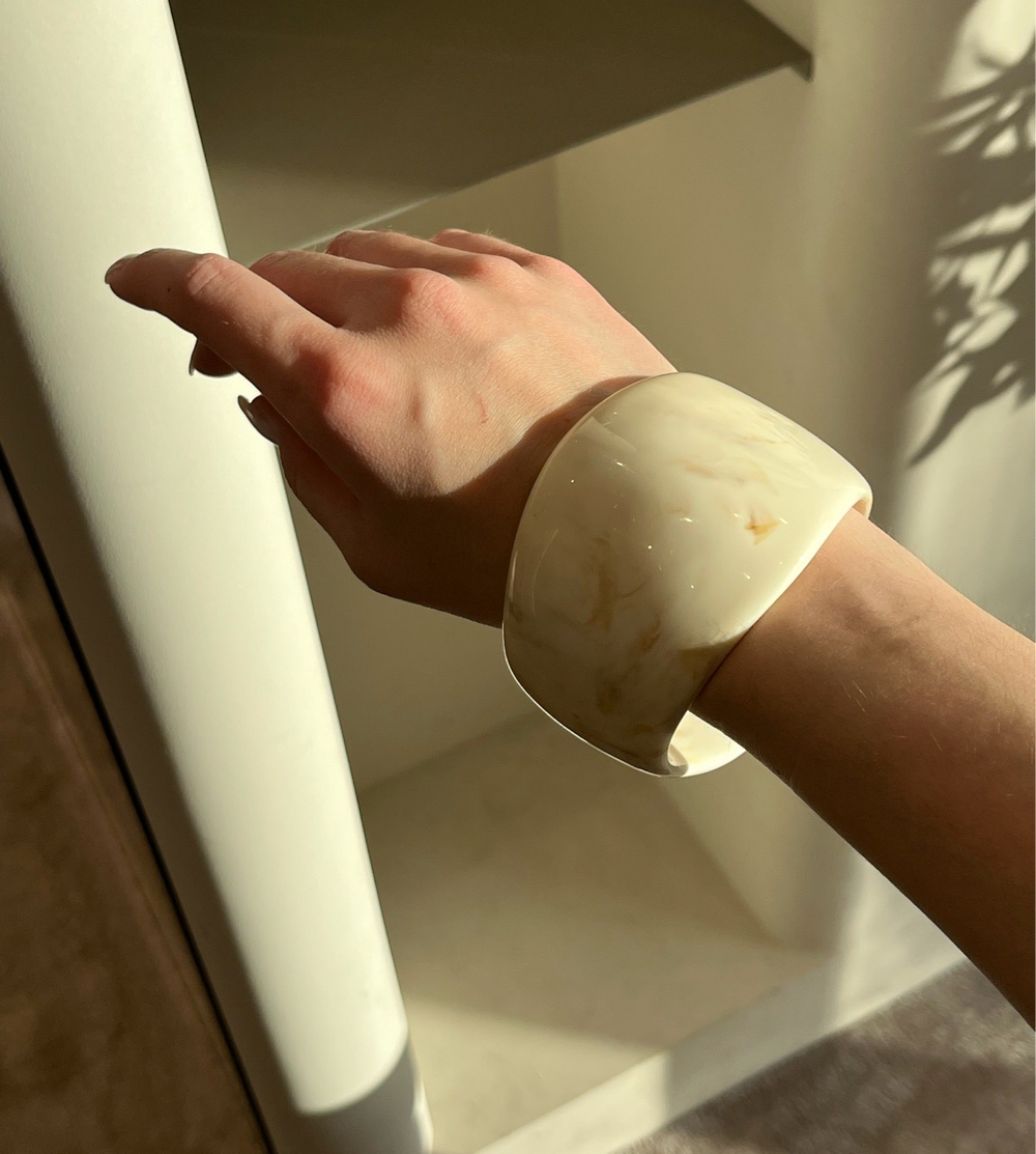 Акриловый браслет CORAL