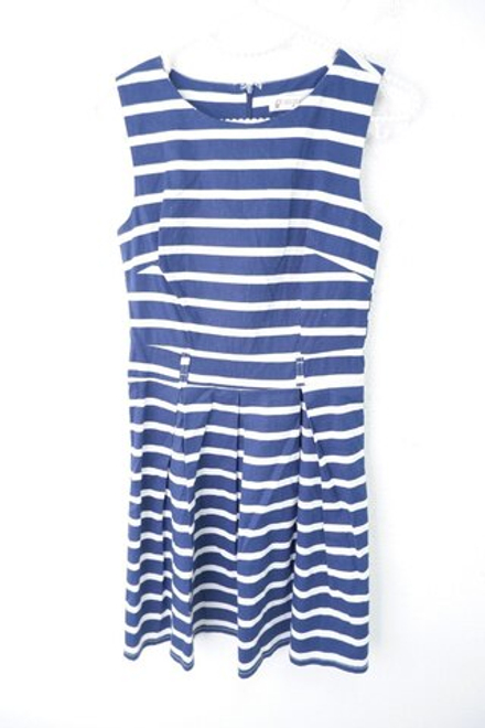 Платье Gloria Jeans в полоску 42 размер