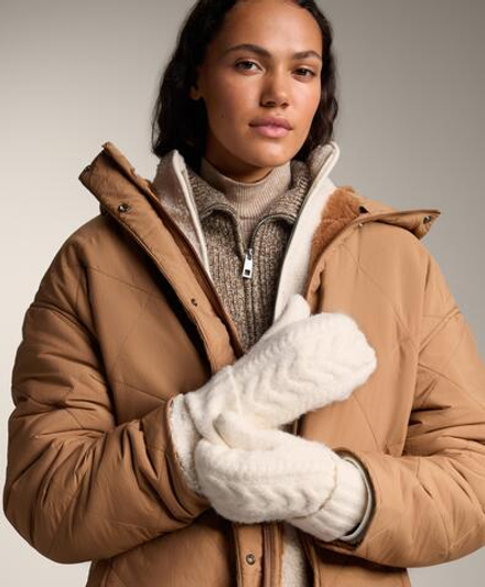 Oysho Варежки с аранским узором, экрю