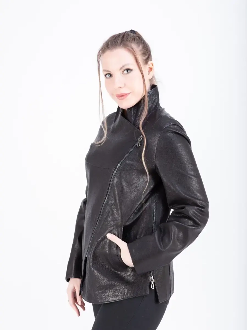 Куртка женская из натуральной кожи