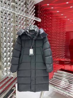 Пуховик Moncler