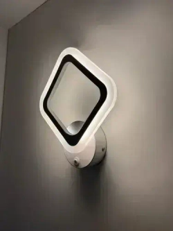 Бра с кнопкой, настенный светодиодный светильник белый, ромб, квадрат 8822/1 WH, 16 ВТ, комнатное освещение 5 кв. м. 1801