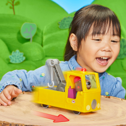Hasbro Świnka Peppa - Грузовик Дедушки Пса с буксирным крюком F9519