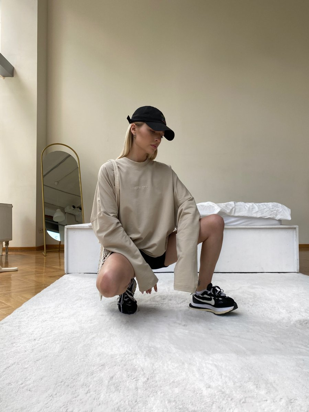 Tan sweatshirt outfit clearance