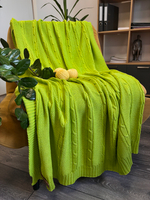 Вязаный плед "Косы" 110х170см (нежно-зеленый)