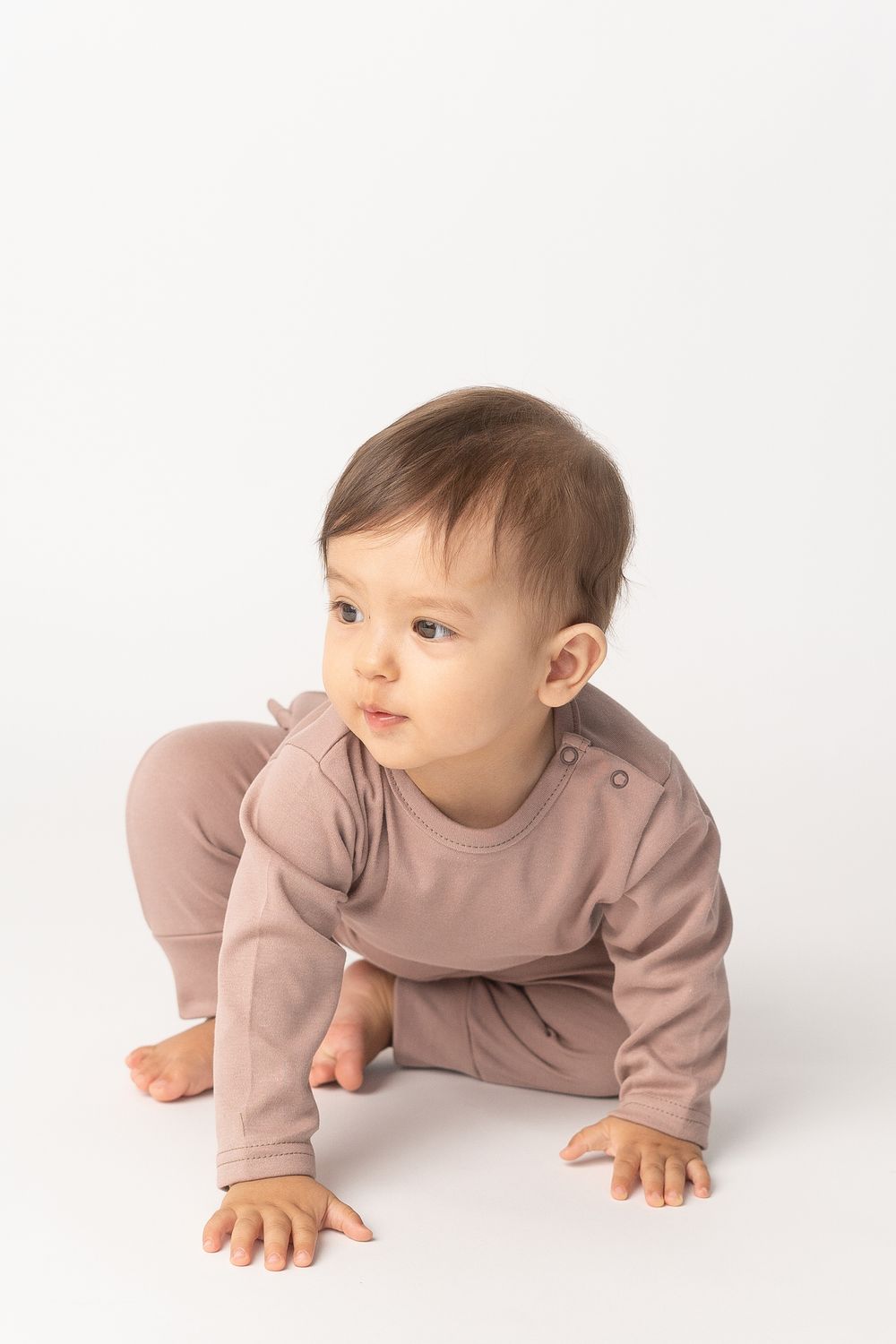 Комплект  (штанишки + кофточка)