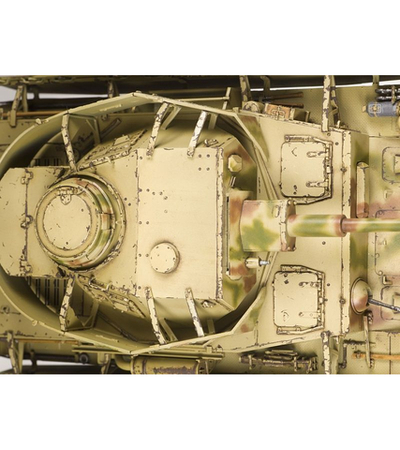 Сборная модель ZVEZDA Немецкий средний танк T-IV (H), 1/35