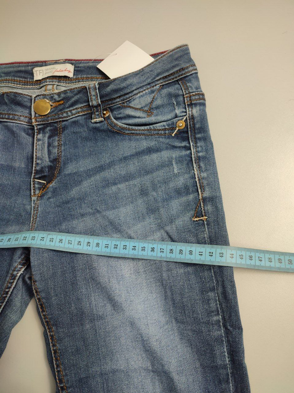 Джинсы TRF узкие 40/42 размер
