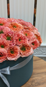 Розы Mandarin Expression в шляпной коробке размер XL