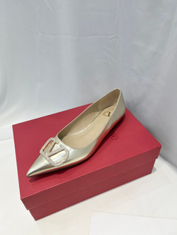 Valentino Vlogo Ballet Flat