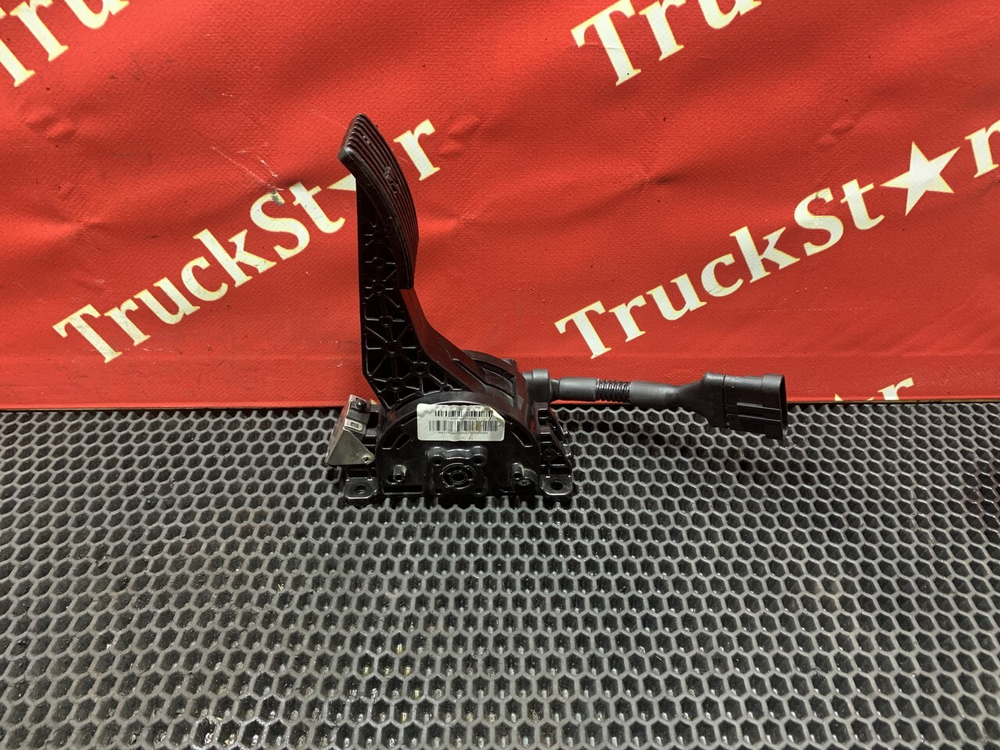 Педаль газа 2023г