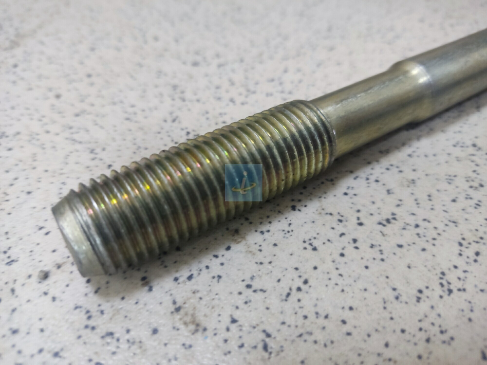 Шпилька крепление головки цилиндра (d18, 205мм) 240-1003017-В