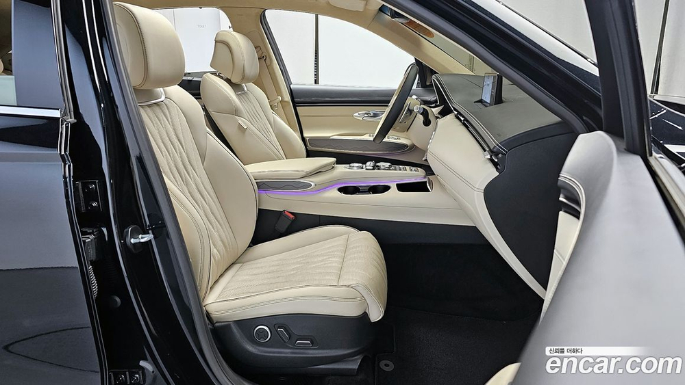 Genesis GV70 2.5T Бензин AWD (02.2021)