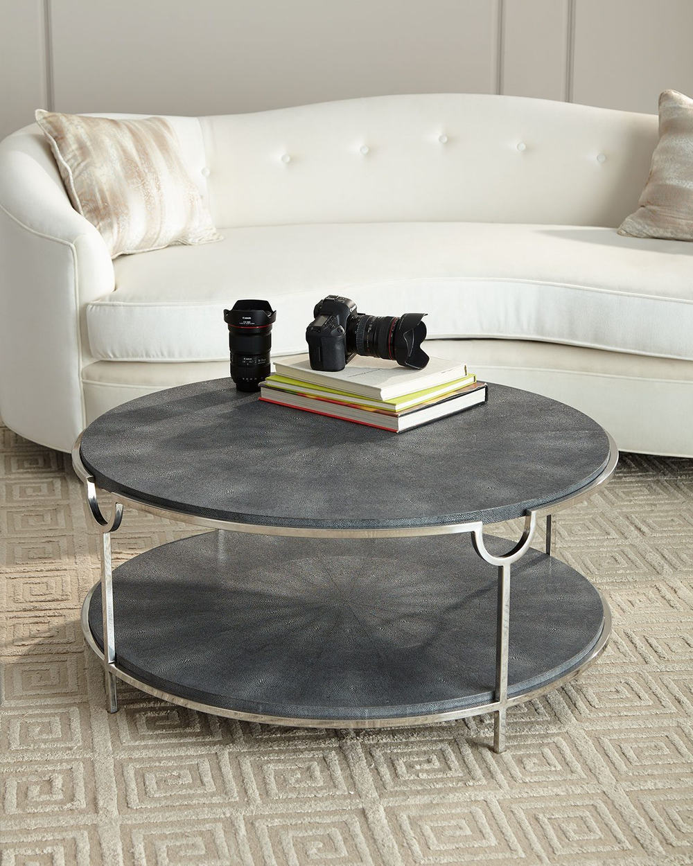 Серый кофейный стол “Олдем”