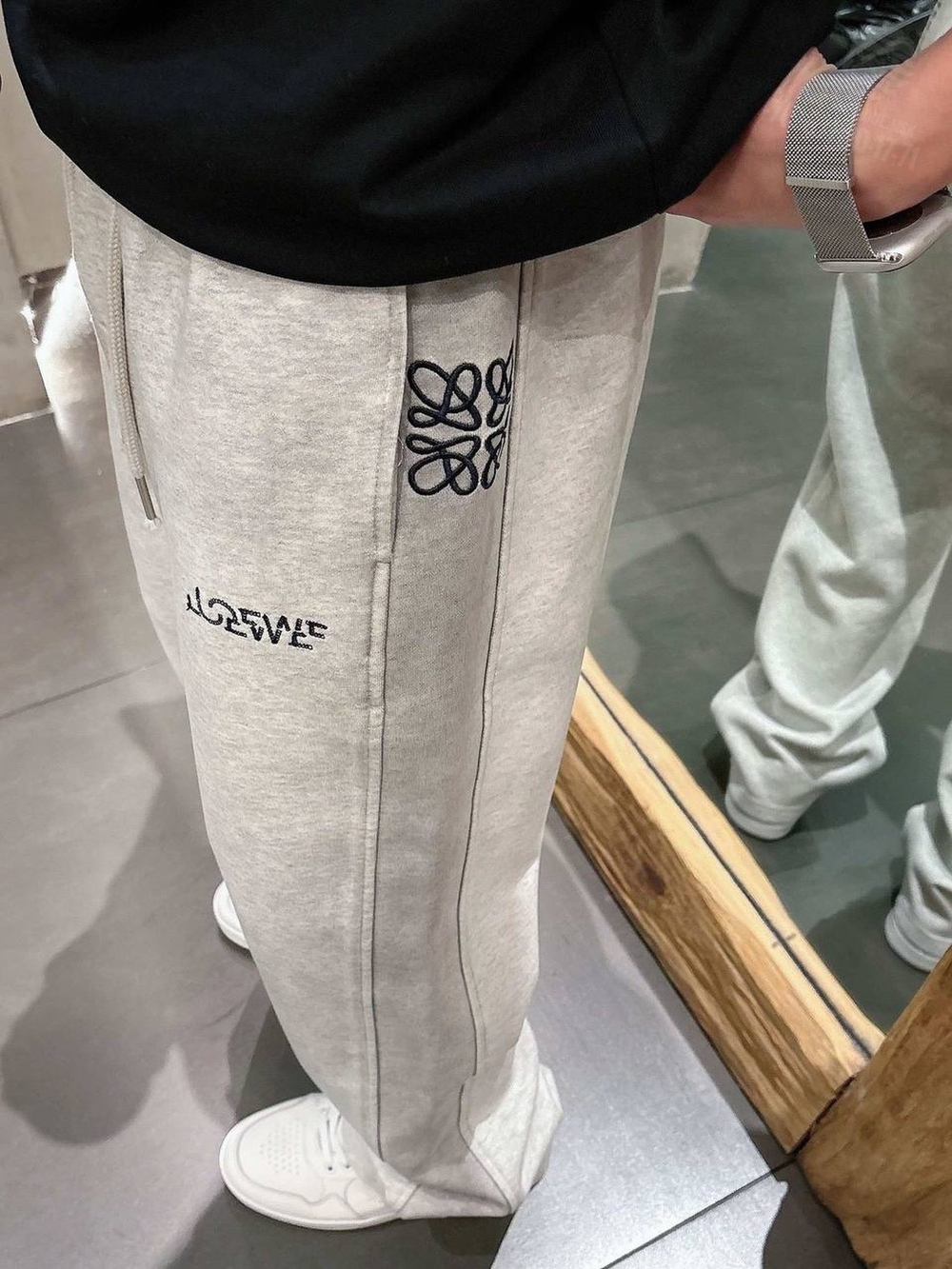 Спортивные штаны Loewe