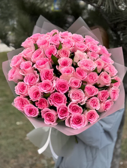 Букет из 55 роз Мандала 60см