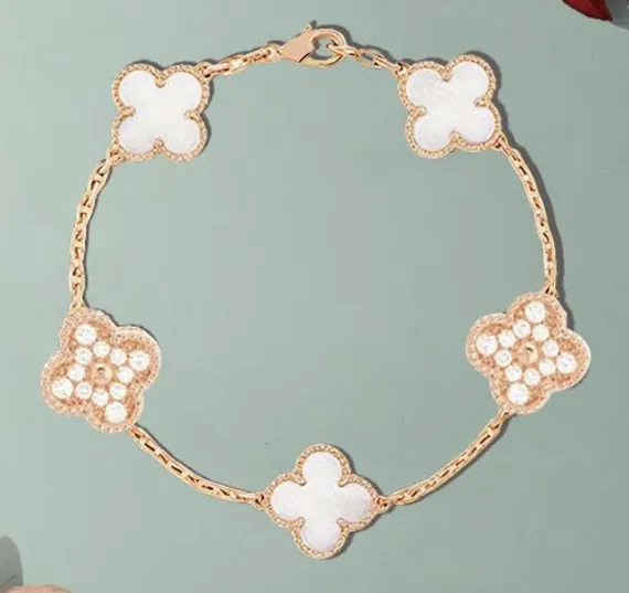 Винтажный браслет Van Cleef & Arpels Alhambra, 5 мотивов