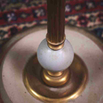 Напольный торшер в классическом стиле