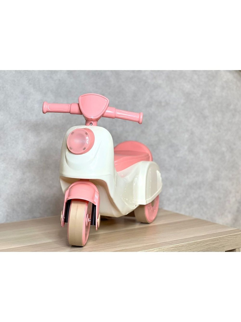 Беговел для малышей мотоцикл розовый (17886-1)