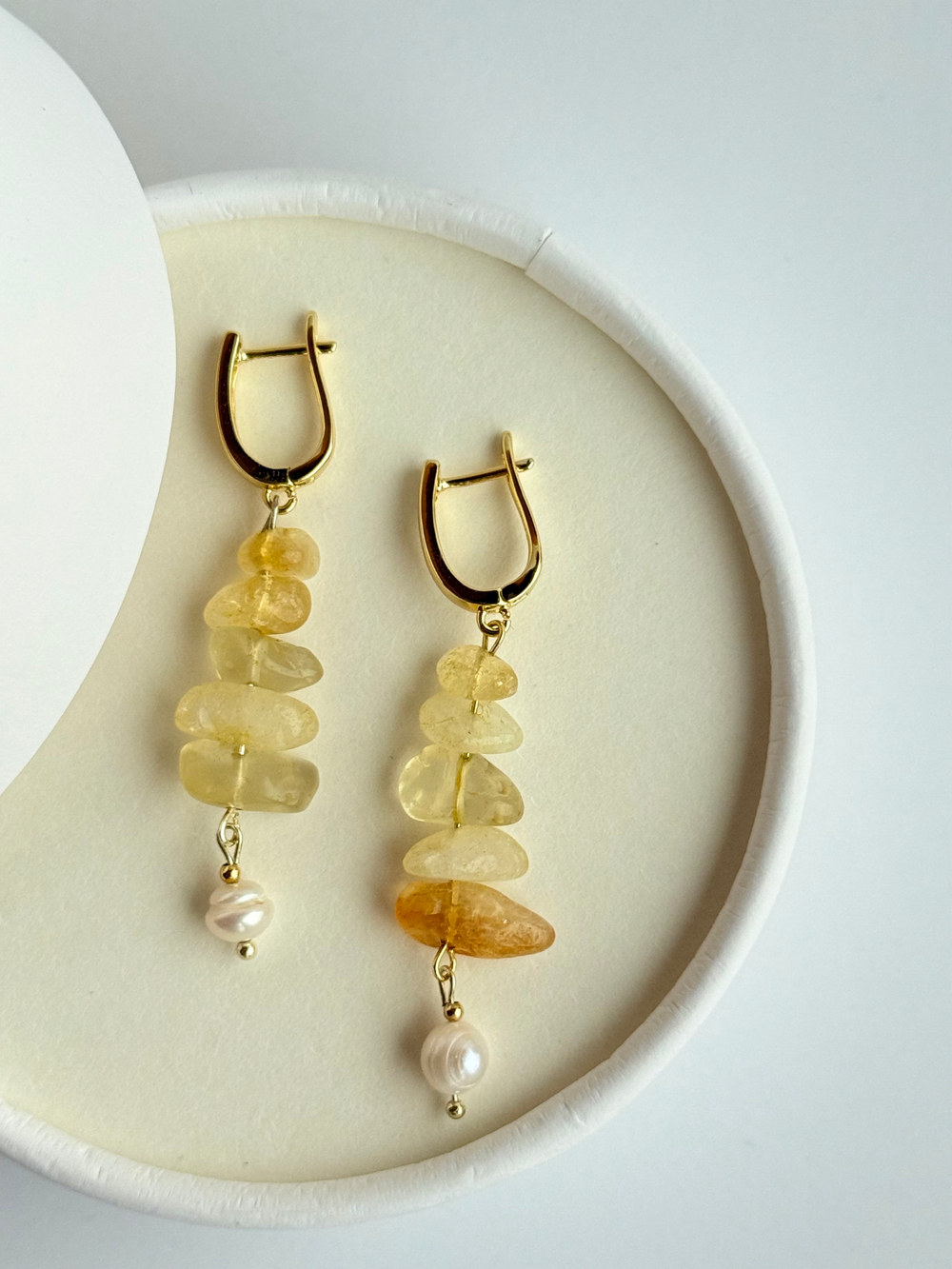 Серьги с цитрином и натуральной жемчужиной
