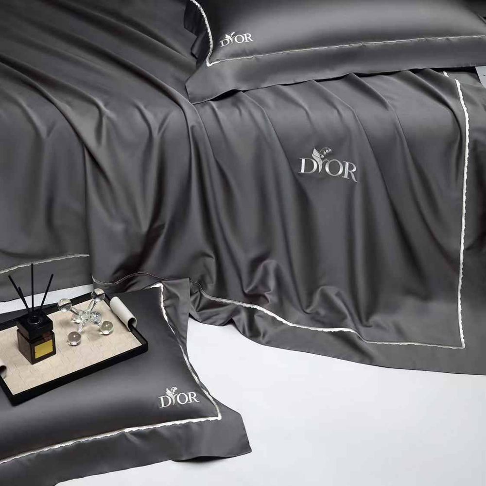 Комплект постельного белья Dior