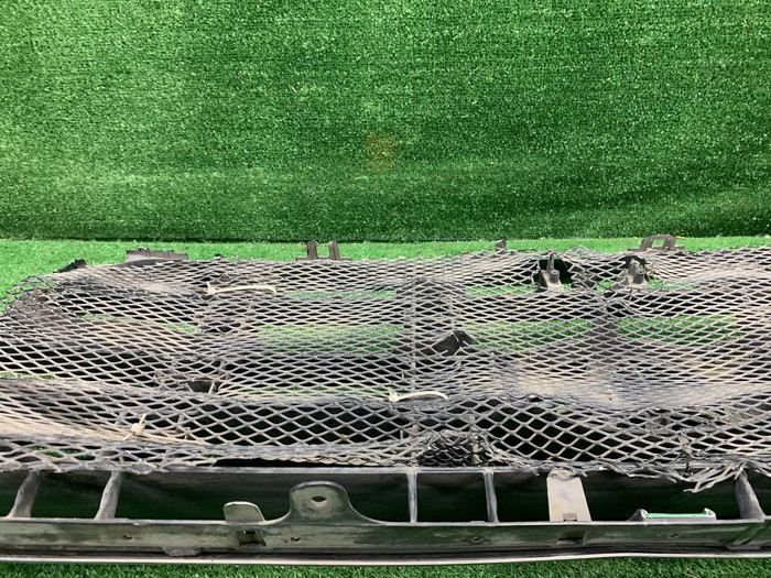 Решетка радиатора Toyota Land Cruiser 200 (2007-2012)