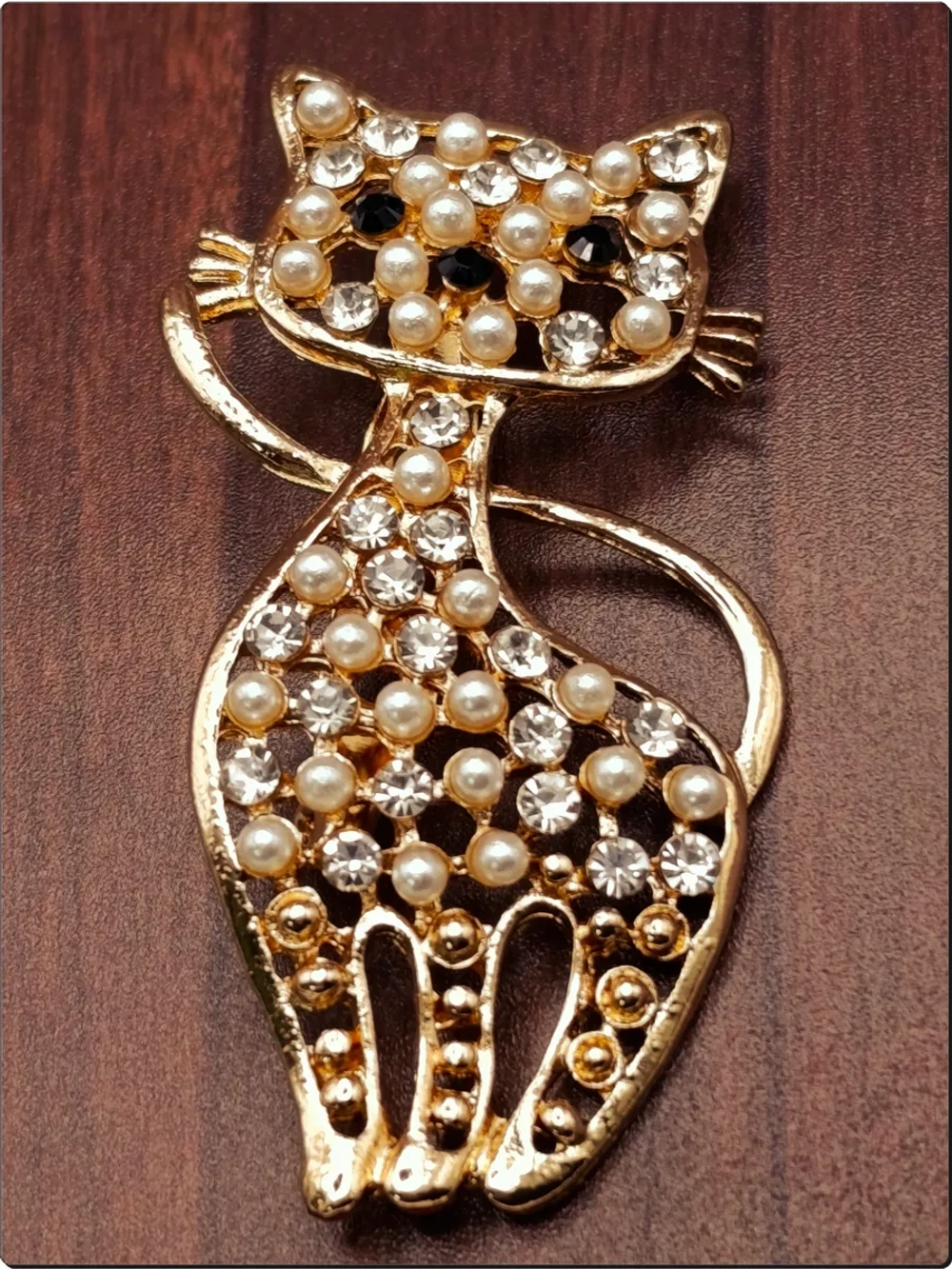 Брошь булавка "Кот" золотистая.