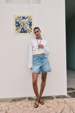 ZARA ДЖИНСОВЫЕ ШОРТЫ Z1975 С ПЕРЕКРЕСТНЫМ ПОЯСОМ, ВЫЦВЕТШИЙ СИНИЙ