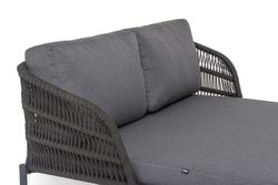 "Позитано" лежак плетеный из роупа, каркас алюминий темно-серый (RAL7024) муар, роуп темно-серый круглый, ткань темно-серая 027