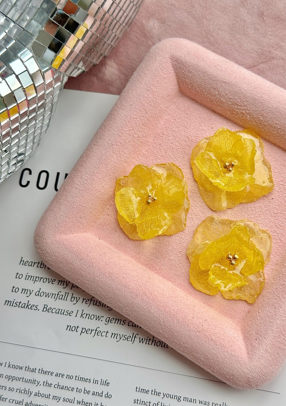 Подвеска "Цветок желтый"