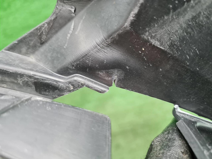 Кронштейн перед. бампера Mercedes E W213 20-23 AMG