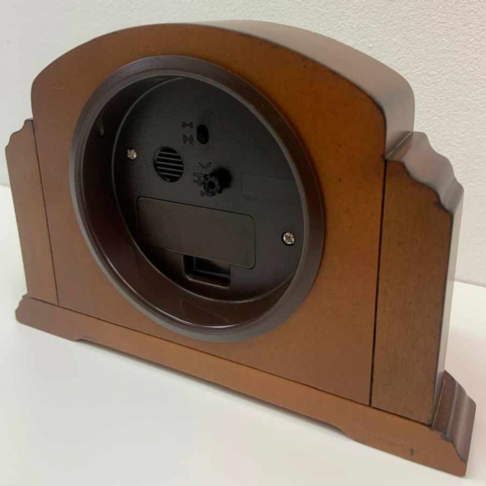 Настольные часы-будильник Seiko QXE043