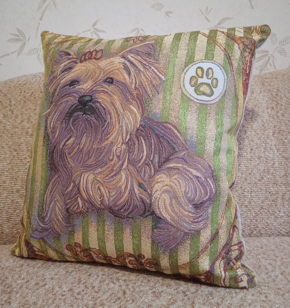 Декоративный гобеленовый чехол Йоркширский терьер 47х47