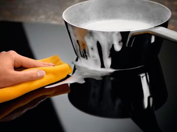 Варочная панель Electrolux LIV 63431 BK