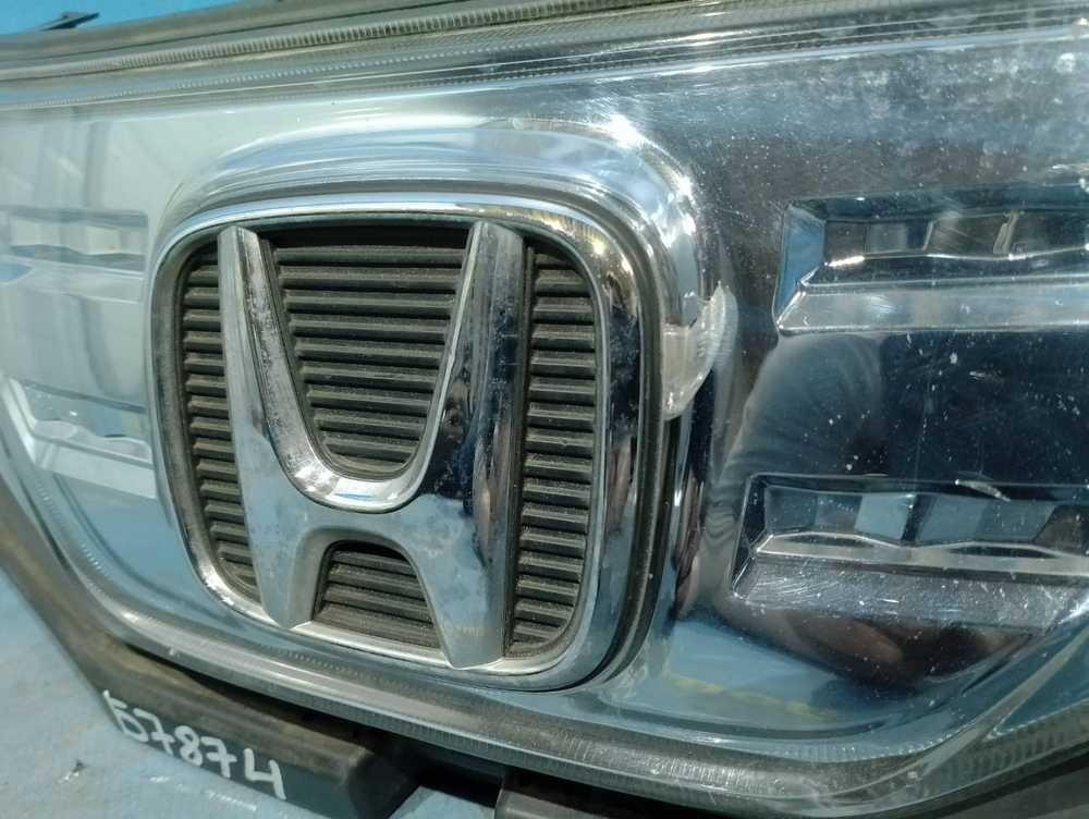 Решетка радиатора Honda FIT SHUTTLE 2011-2013