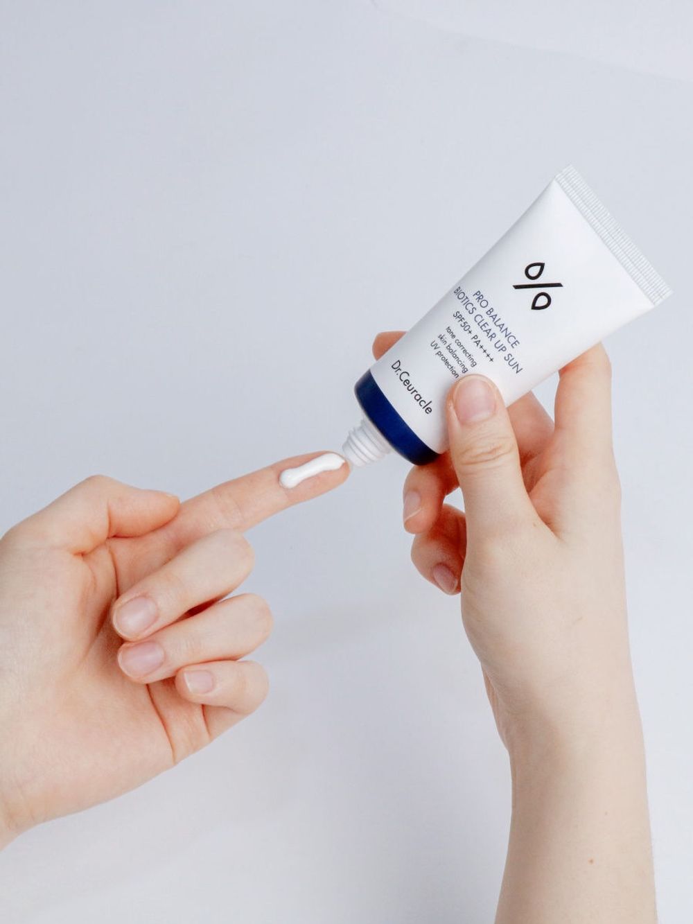 Крем солнцезащитный Dr.Ceuracle Pro Balance Biotics Clear Up Sun SPF50+ 50 мл