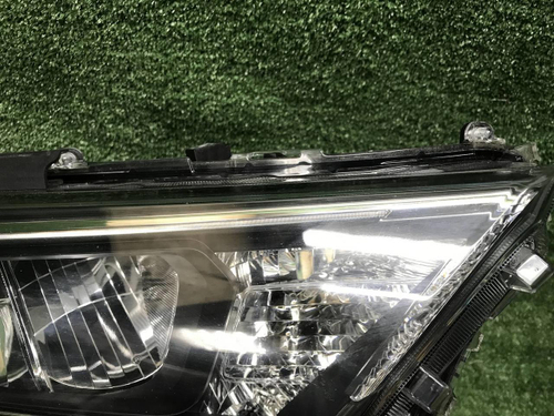 Фара правая Toyota RAV4 5 XA50 (2018-н.в.) LED