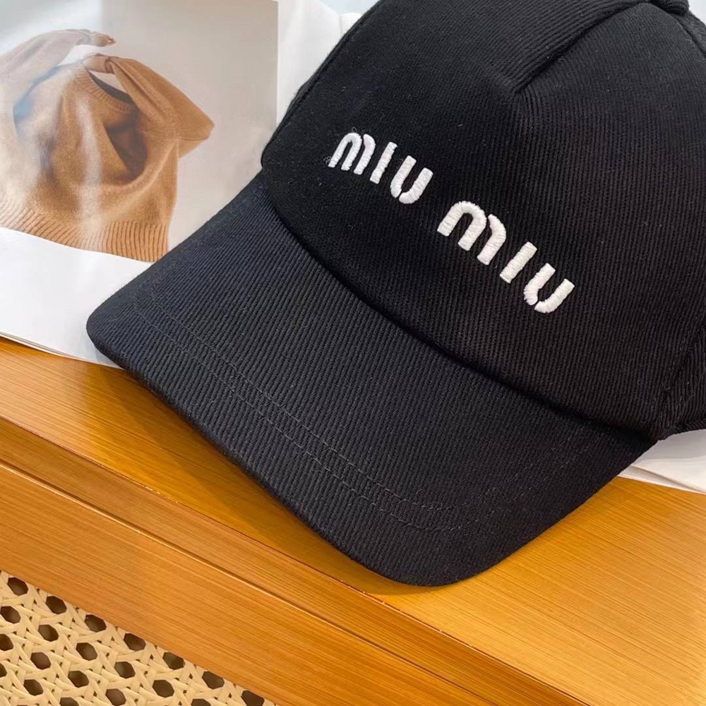 Бейсболка Miu Miu