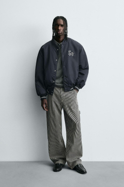 ZARA КУРТКА-БОМБЕР С КОНТРАСТНОЙ ВЫШИВКОЙ, СИНИЙ