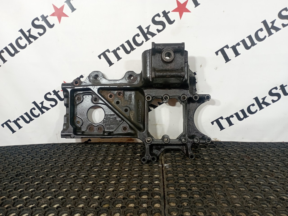 Кронштейн рессоры передней левый