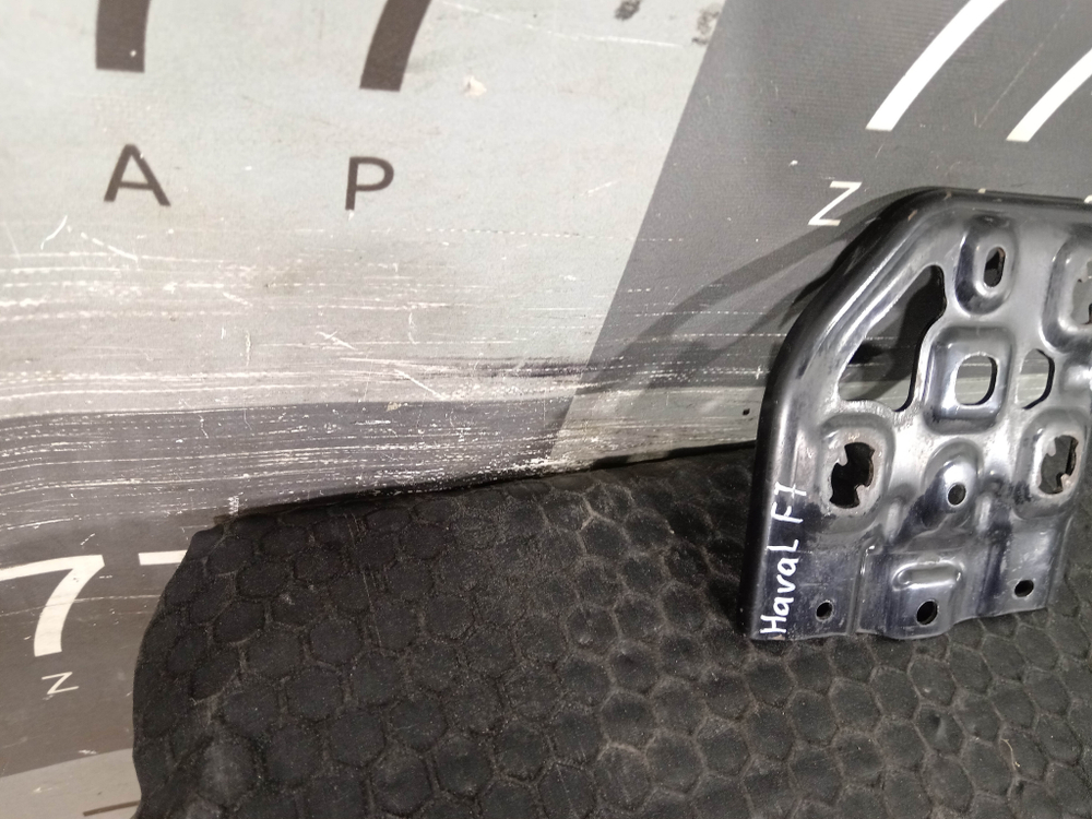 Кронштейн радара Haval F7 1 19-24 Б/У Оригинал 2803127XKQ00A