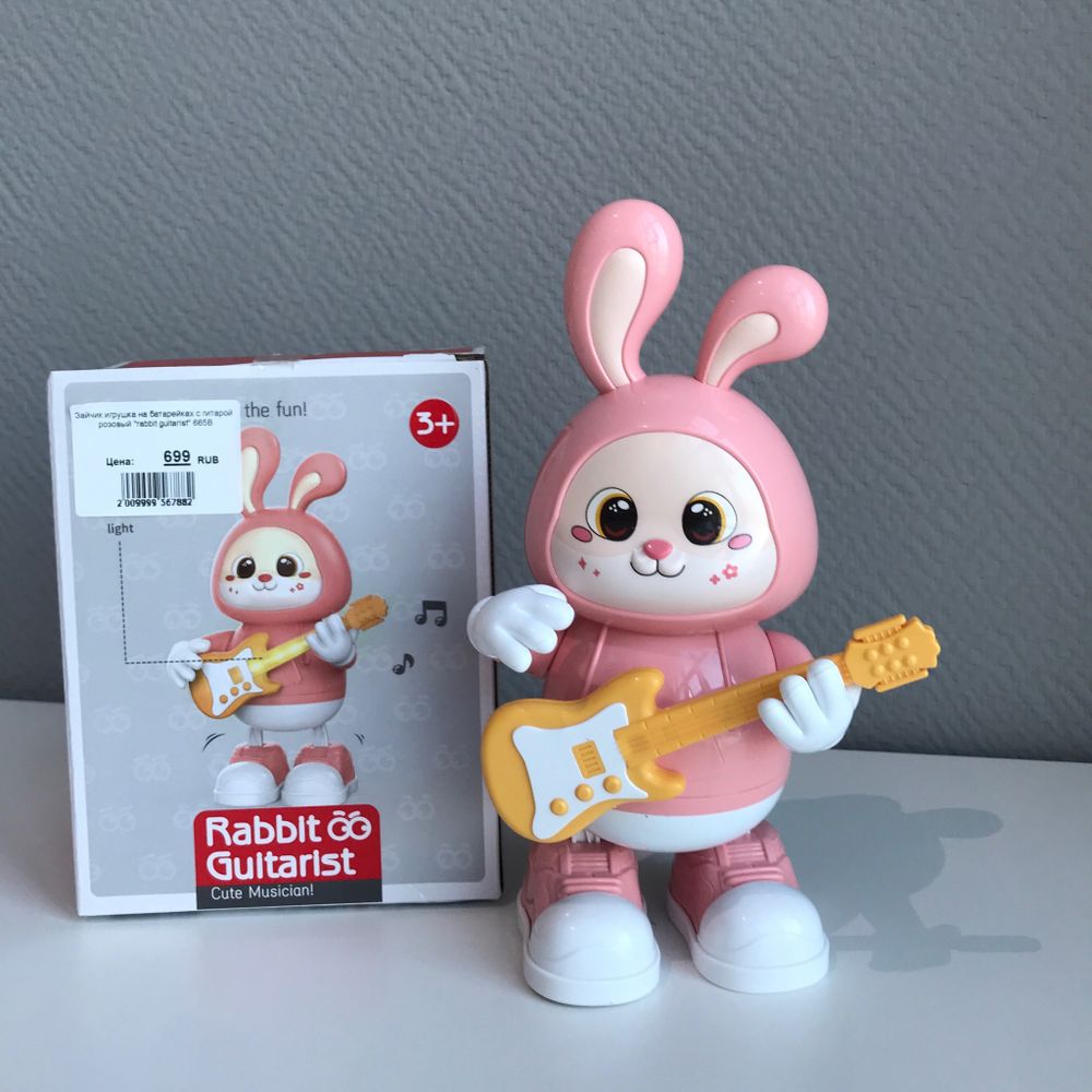 Зайчик игрушка на батарейках с гитарой розовый &quot;rabbit guitarist&quot; 665В