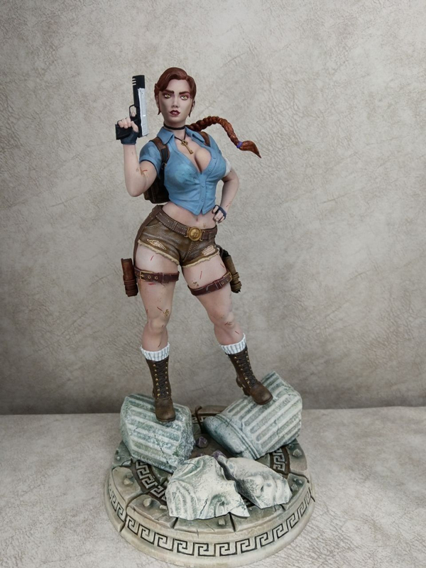 Лара Крофт Tomb Raider 310мм в наличии