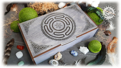 Шкатулка на 3 колоды таро  "Колесо Гекаты"