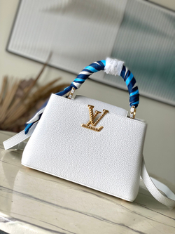 Louis Vuitton Capucines BB