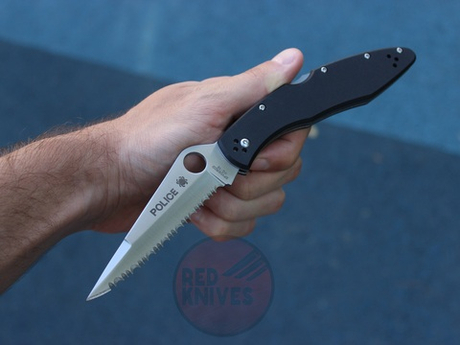 Реплика ножа Spyderco Police FS G10 серрейтор