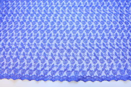 Вышивка на сетке светло-синий